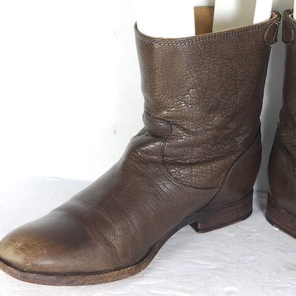 Frye Women's Melissa US8B Brown Leather Back Zip Button Ankle Booties Boots - Picture 6 of 16